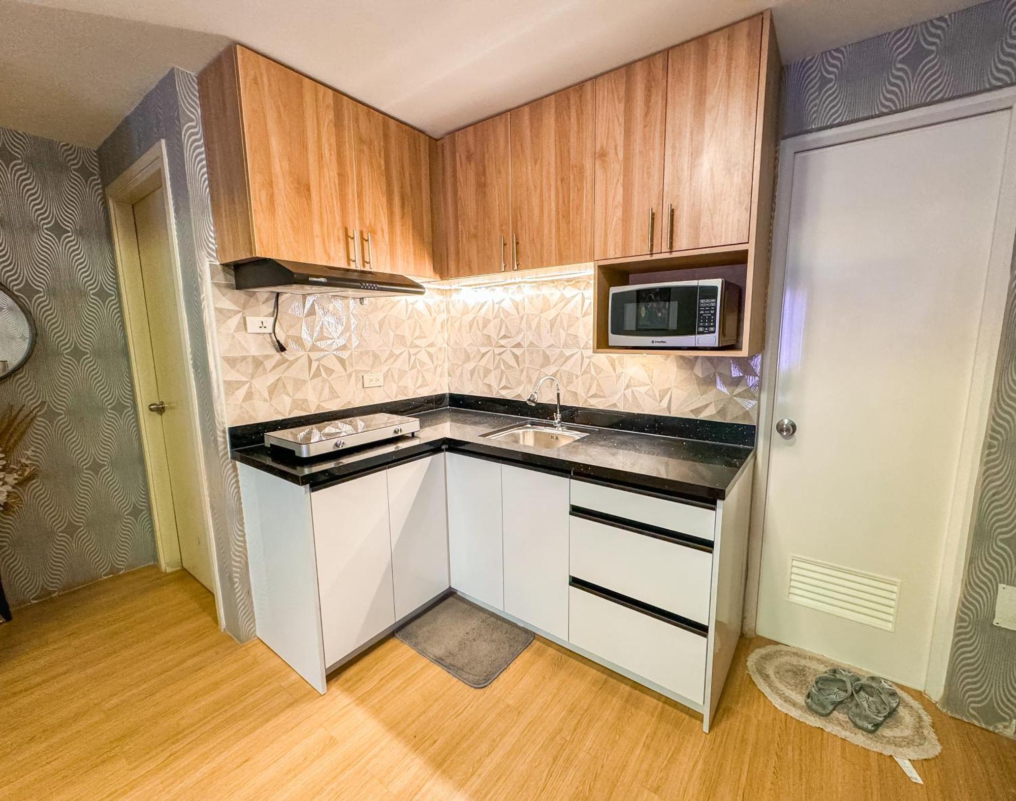 Ferienwohnung The Loop 2Br Fully Furnished Corner Unit W Balcony Cagayan de Oro Exterior foto